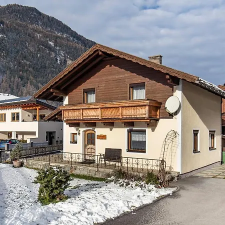 Oberried 度假居 *